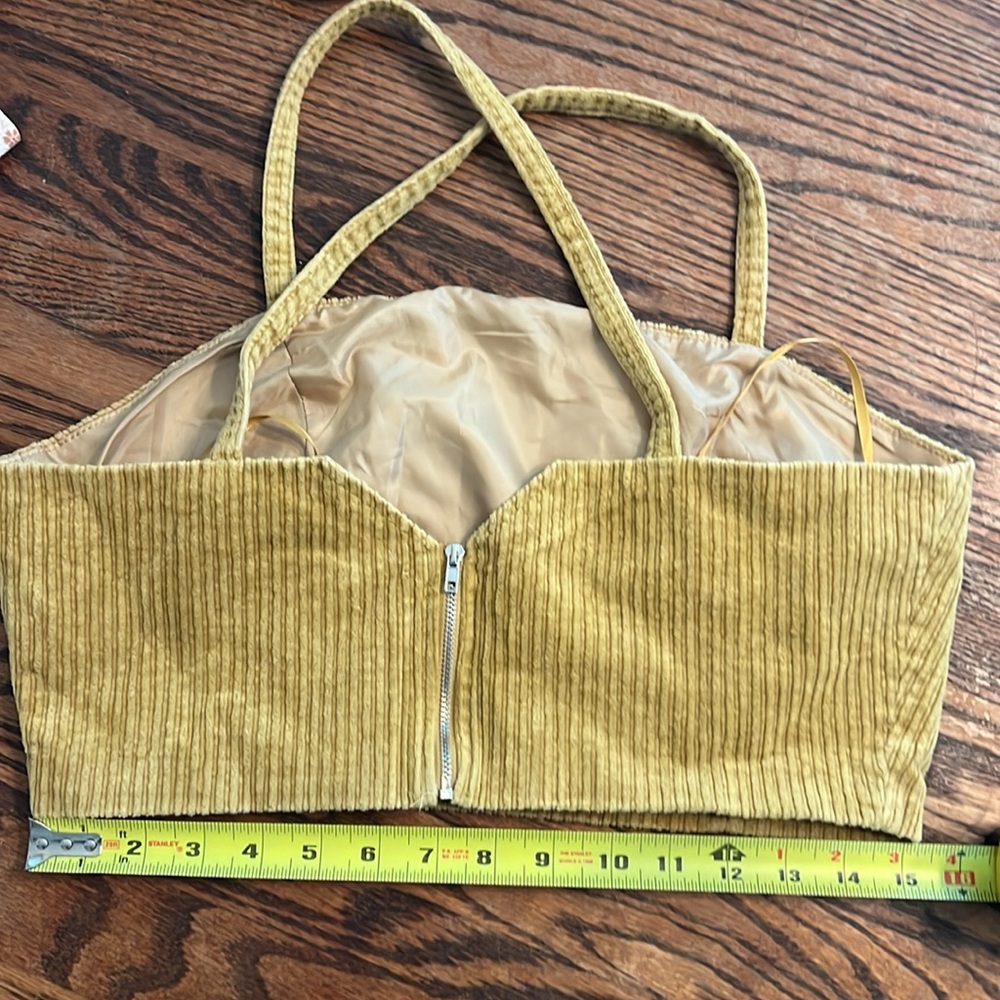 Corduroy crop top - Picture 3 of 3